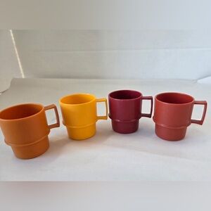 Vintage 1970s Tupperware Kids Miniature Set Of 4 Cups And Bowls Pls Read